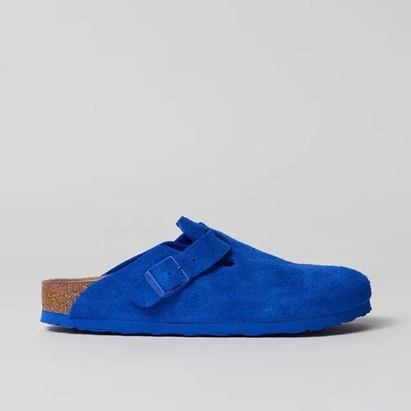 IN SEARCH OF - Picture 1 of 4